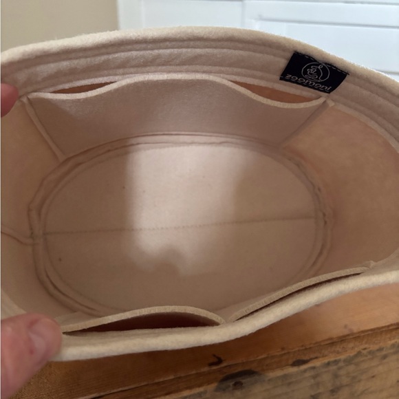 Louis Vuitton Bucket Handbag with Monogram Canvas and Leather Trim - Picture 13 of 14